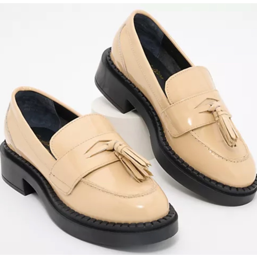 Seychelles Women's Final Call Penny Loafer